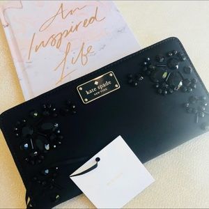 Kate Spade ♠️ Full size wallet!